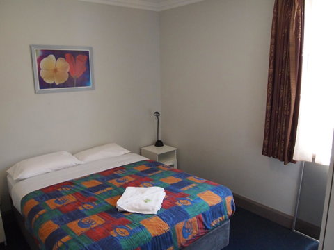 The Emperors Crown Hostel - Accommodation Australia 40