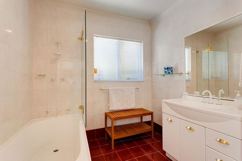 Cottesloe Beach House I - Accommodation Australia 4