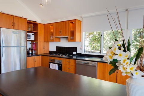 Cottesloe Beach House I - Accommodation Australia 15