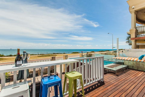 Cottesloe Beach House I - Accommodation Australia 11