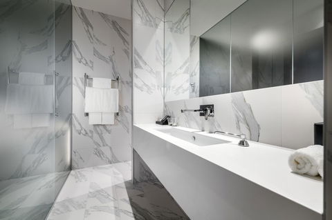 The Melbourne Hotel - Australia Shopping 9