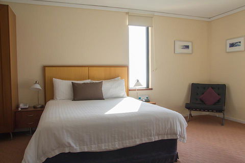 Ocean Beach Hotel - Accommodation Australia 1