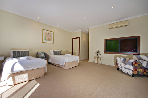 Karriview Margaret River - Bed n Breakfasts 12