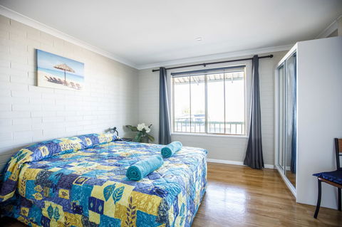Shark Bay Seafront Apartments - Accommodation Australia 29