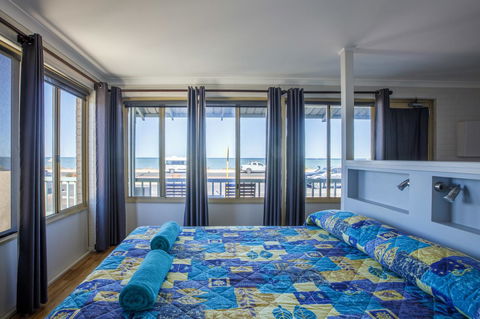 Shark Bay Seafront Apartments - Accommodation Australia 35