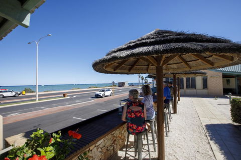 Shark Bay Seafront Apartments - Accommodation Australia 38