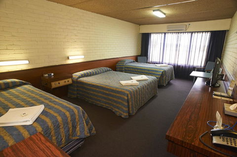 Dog Rock Motel - Australia Shopping 42