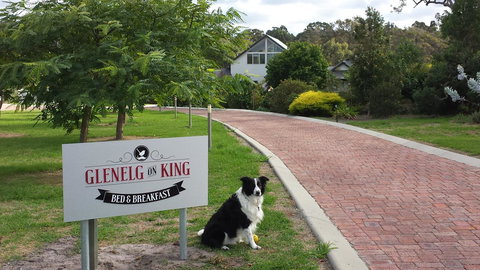 Glenelg On King Bed & Breakfast - Australia Shopping 12