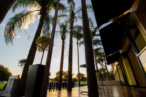 Crowne Plaza Perth, An IHG Hotel - Bed n Breakfasts 24
