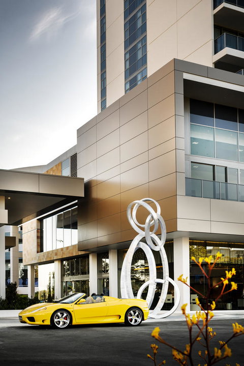 Fraser Suites Perth - Bed n Breakfasts 8