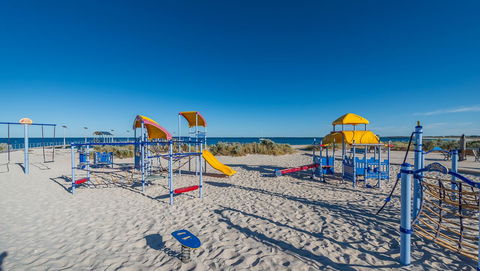 Ocean Beach Chalet 18 - Accommodation Australia 27