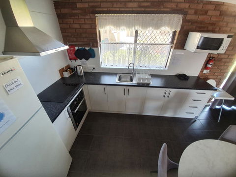 Ocean Beach Chalet 18 - Accommodation Australia 1