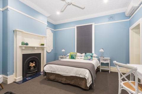 Blue Door Apartments - Australia Shopping 17