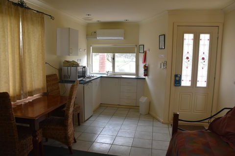 Mount Barker Valley Views Motel & Chalets, Western Australia - Accommodation Australia 35