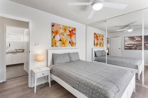 Laman Lodge, Unit 2, 15 Laman Street - Accommodation Australia 9