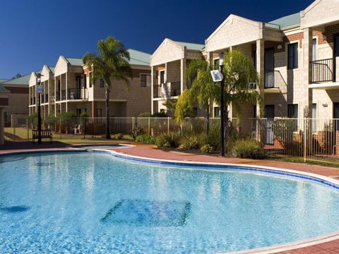 Country Comfort Perth - Accommodation Australia 0