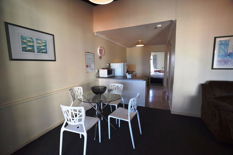 West Beach Lagoon 123 - Location & Views!!! - Accommodation Australia 7