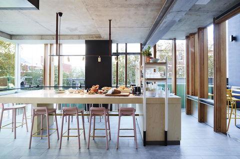 Alex Hotel - Accommodation Australia 4