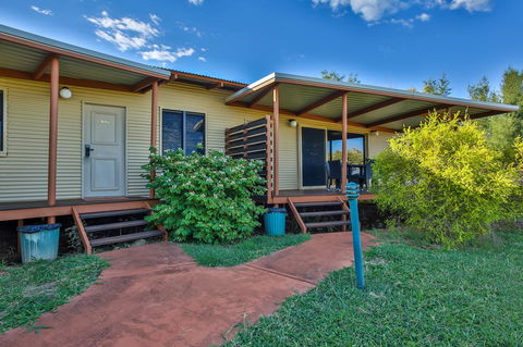 Kimberley Hotel - Australia Shopping 33