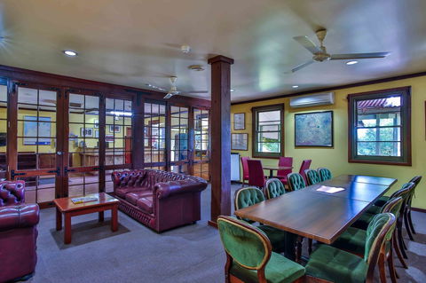 Kimberley Hotel - Australia Shopping 26