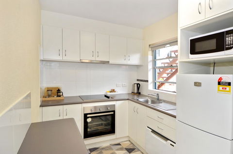 Dolphin Lodge Albany - Self Contained Apartments At Middleton Beach - Australia Shopping 12