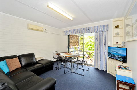 Dolphin Lodge Albany - Self Contained Apartments At Middleton Beach - Australia Shopping 1