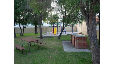 FortyThree - Oceanside Retreat Busselton - Local Tourism 35