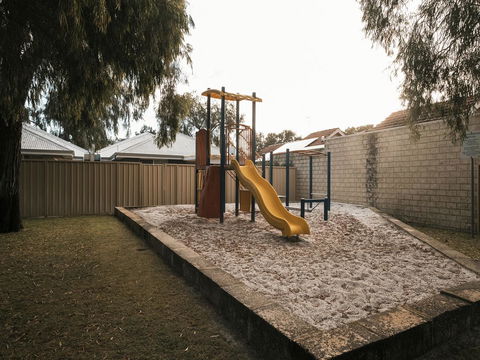 FortyThree - Oceanside Retreat Busselton - Local Tourism 36