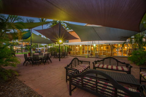 The Continental Hotel - Accommodation Australia 11