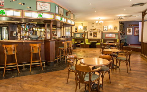 The Continental Hotel - Accommodation Australia 3