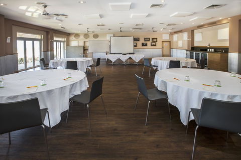 The Continental Hotel - Accommodation Australia 19