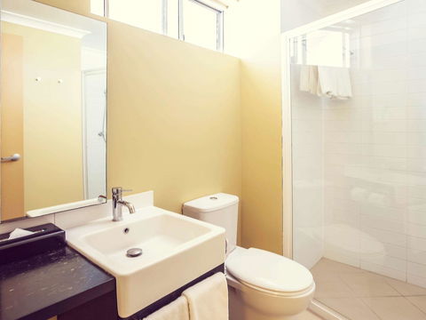 The Continental Hotel - Accommodation Australia 41