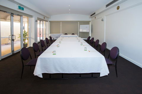 The Continental Hotel - Accommodation Australia 23