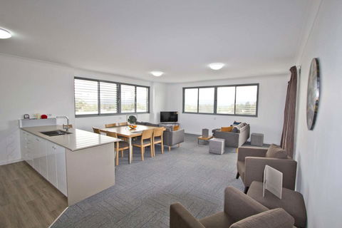 Morisset Serviced Apartments - Accommodation Australia 17