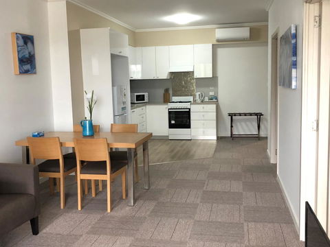 Morisset Serviced Apartments - Accommodation Australia 30