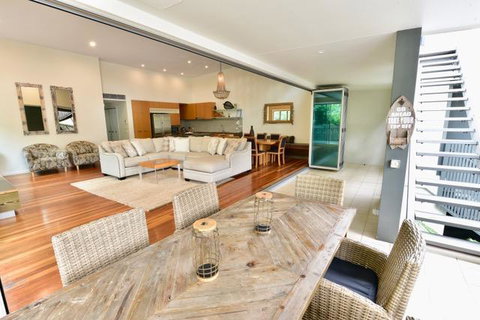 East On Byron - Accommodation Australia 14