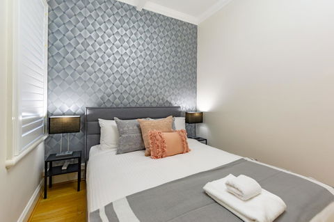 Heritage Townhouse Near Harbour Bridge - Local Tourism 27