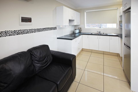 Jesmond Executive Villas - Accommodation Australia 29