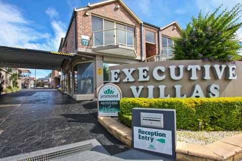 Jesmond Executive Villas - Accommodation Australia 4