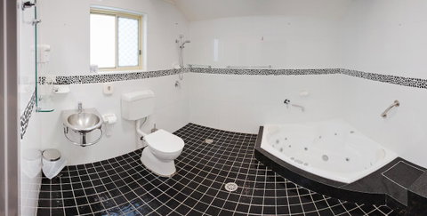 Jesmond Executive Villas - Accommodation Australia 25
