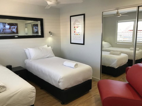 Jesmond Executive Villas - Accommodation Australia 3