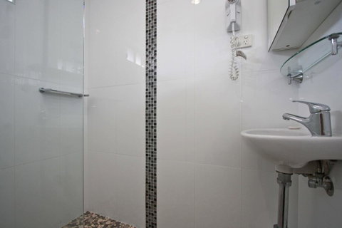 Jesmond Executive Villas - Accommodation Australia 11