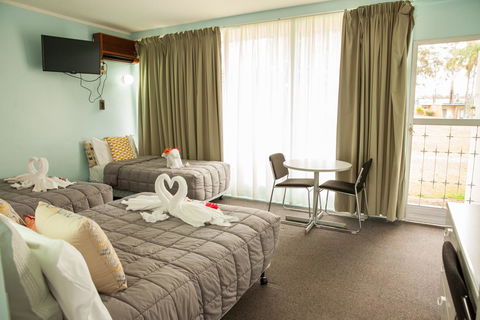 Kempsey Rose Motor Inn - Australia Shopping 8