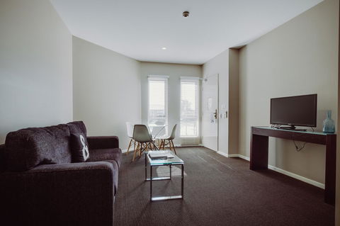 Crossroads Hotel - Accommodation Australia 9