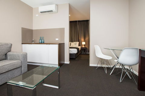 Crossroads Hotel - Accommodation Australia 38