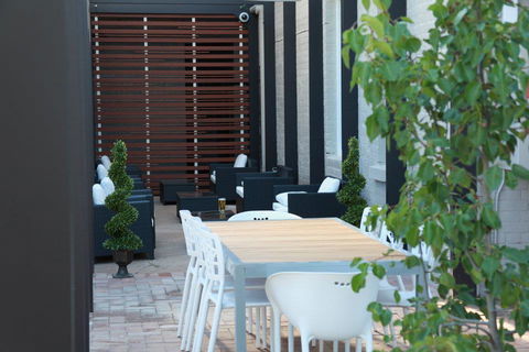 Crossroads Hotel - Accommodation Australia 28