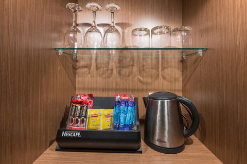 Metro Hotel Miranda - Accommodation Australia 3