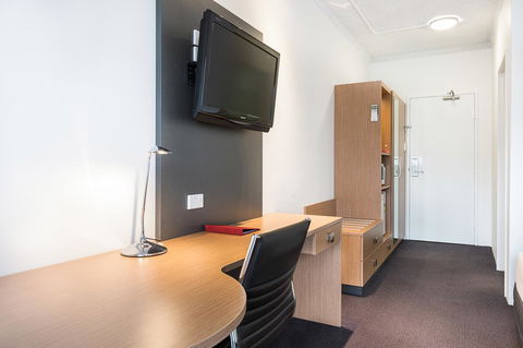 Metro Hotel Miranda - Accommodation Australia 11