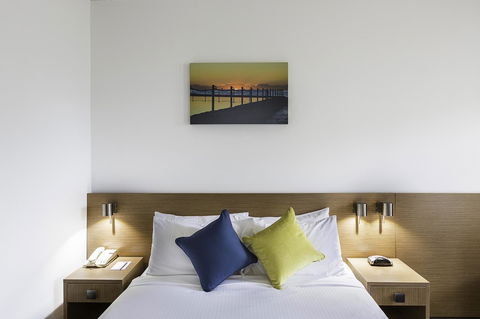Metro Hotel Miranda - Accommodation Australia 2