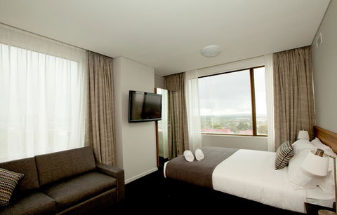 Metro Hotel Miranda - Accommodation Australia 23